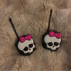 2011 monster high walkie talkies